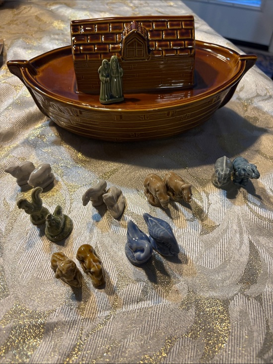 Wade Other - Vintage Wade Porcelain Noah's Ark Figurine Set in Brown